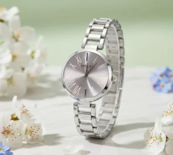 Minimal Silver Dial Women’s Watch – Elegant & Versatile Accessory
