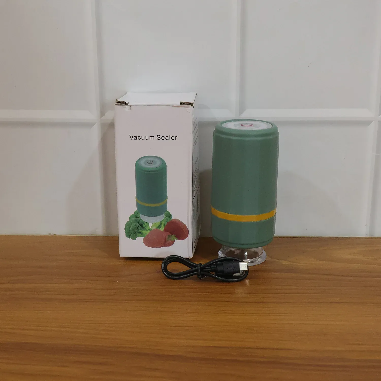Portable Electric Vacuum Sealer – Compact Food Preservation Tool - Detailed Feature View 8