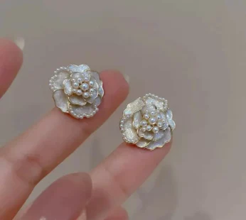 White Camellia Flower Stud Earrings – Elegant Micro-Pearl Accents