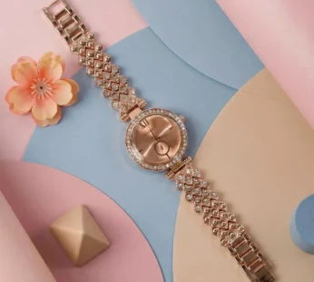 Women’s Luxury Bracelet Watch – Elegant Diamond Detailing & Crystal Strap