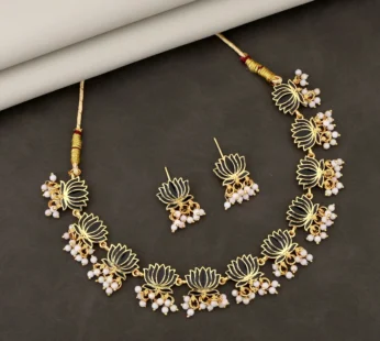 Pearl Cluster Choker Necklace – Elegant Gold-Toned Set