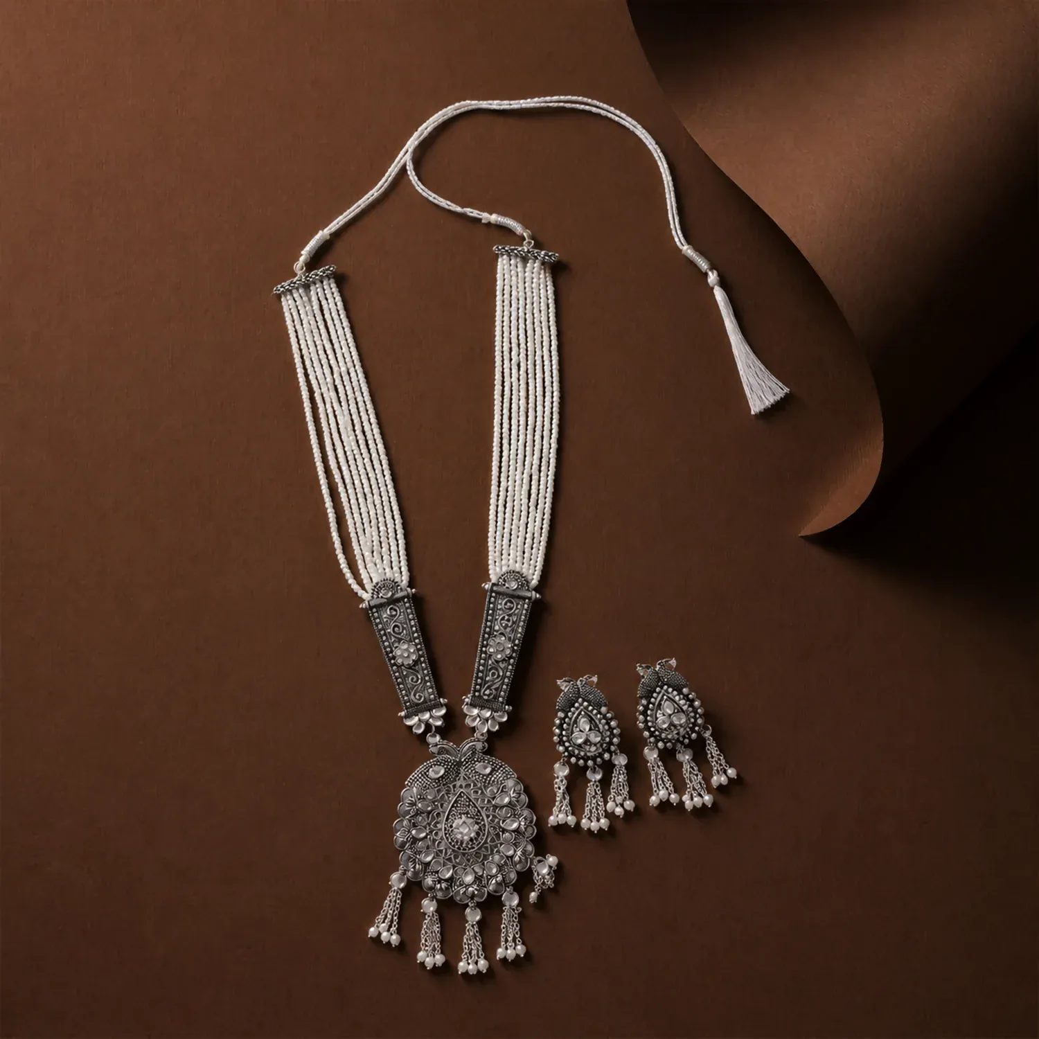 Traditional Pearl Necklace Set – Elegant Cotton & Designer Touch - Detailed Feature View 2
