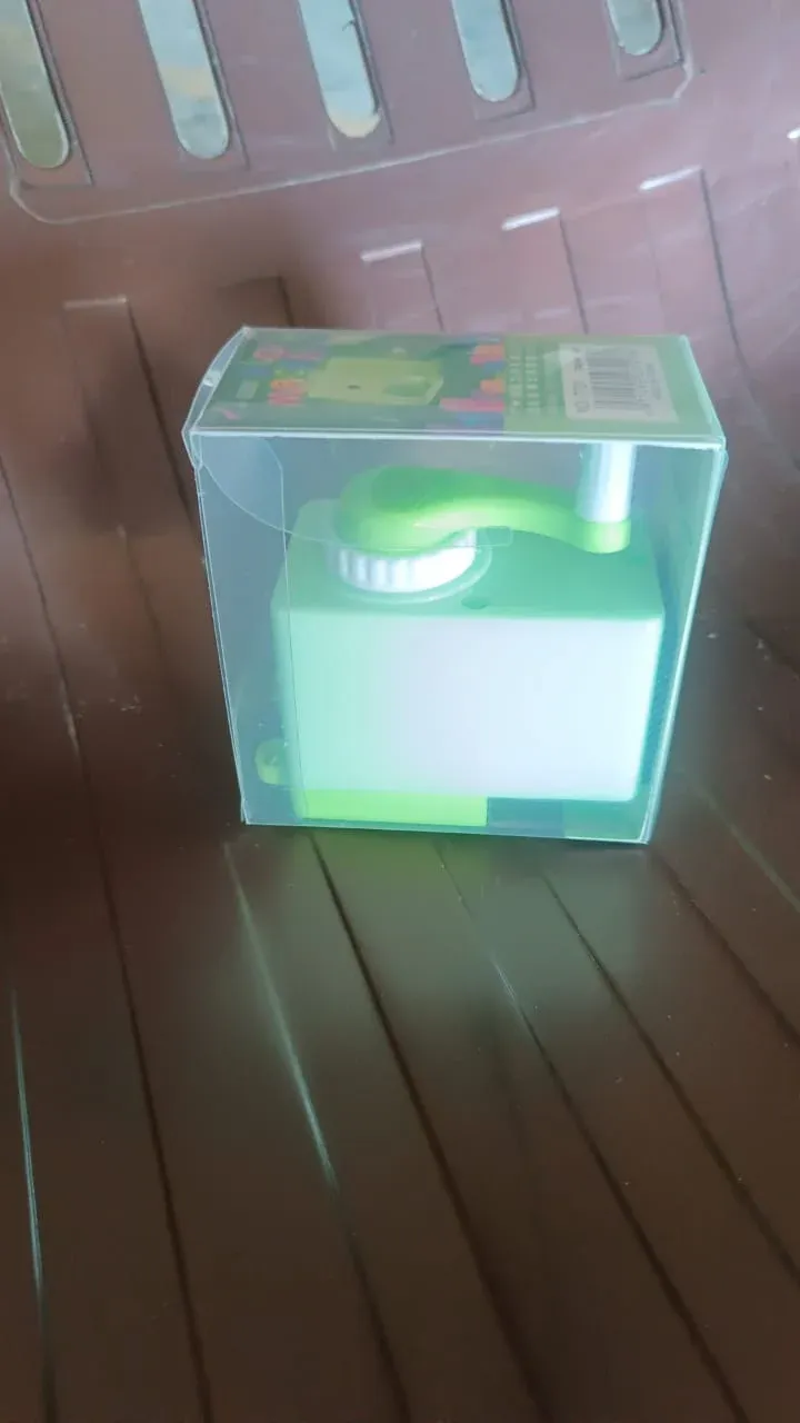 Manual Table Pencil Sharpener – Precise & Cute Design - Detailed Feature View 6