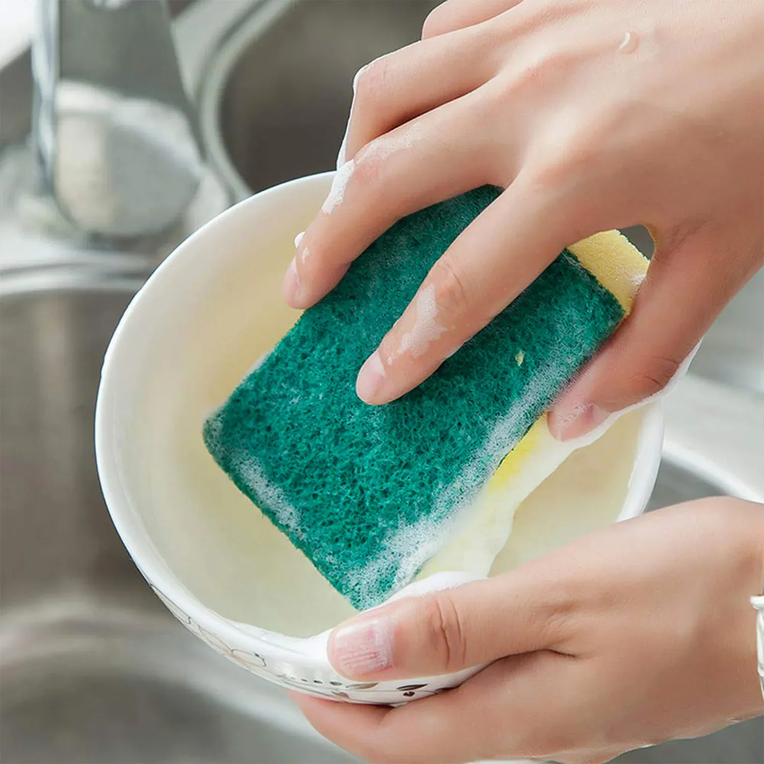 Scrub Sponge – 2-in-1 Multi-Purpose Cleaning | Velvet Wipe - Detailed Feature View 2