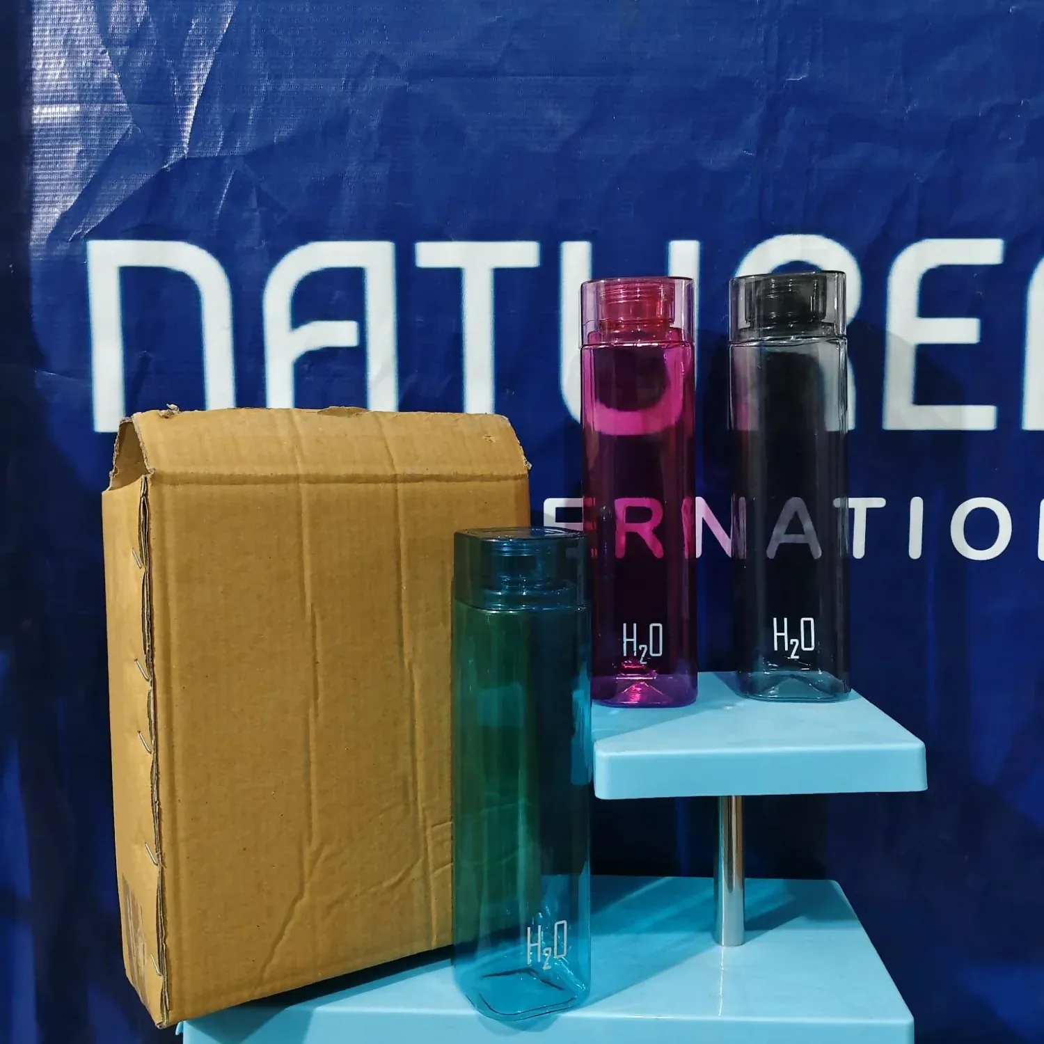 Square Water Bottle Set, Leak-Proof & Space-Saving 3 Pieces - Detailed Feature View 3