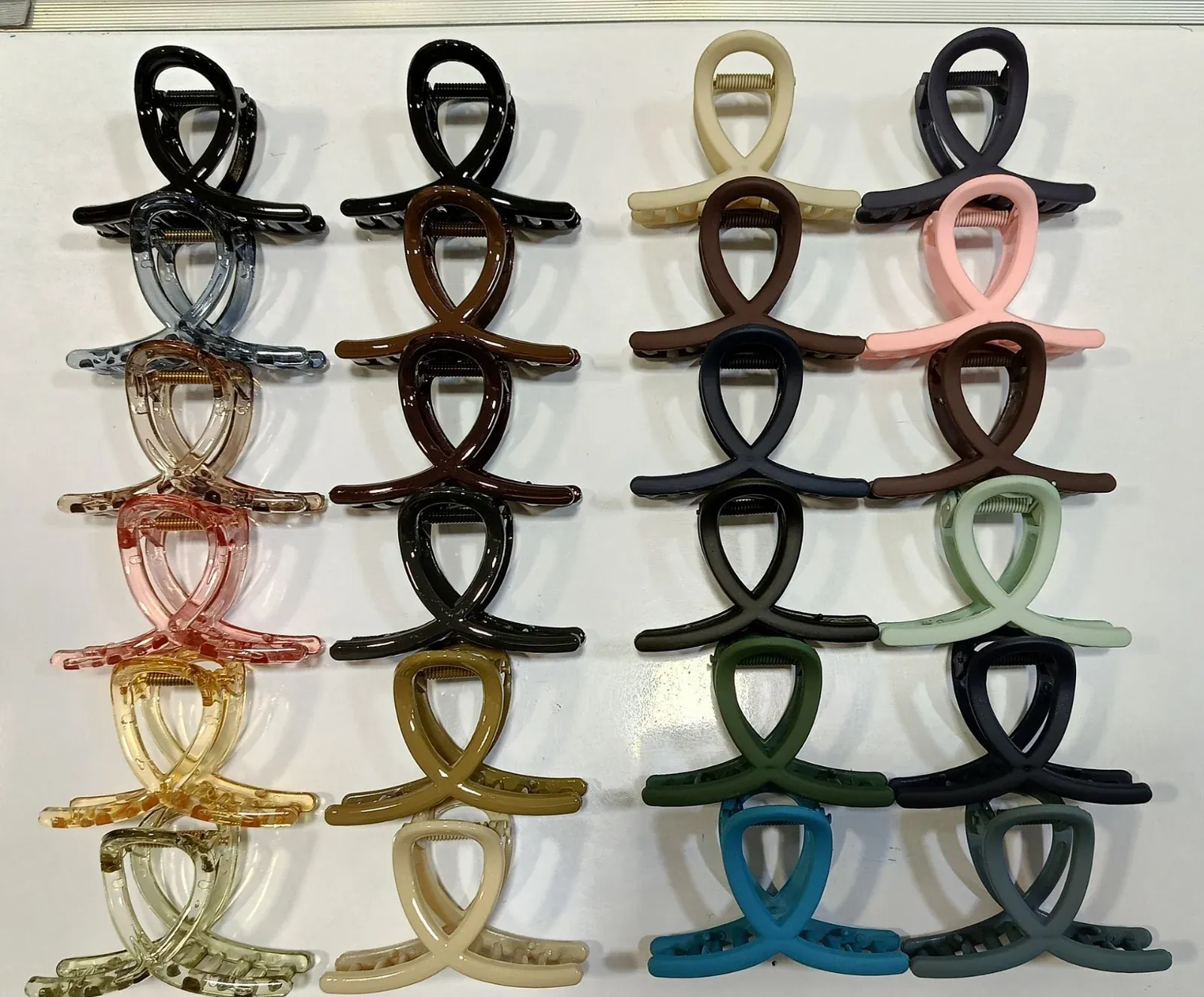 Matte Plastic Hair Clamp – Durable Firm Grip for All Hair Types - Detailed Feature View 9
