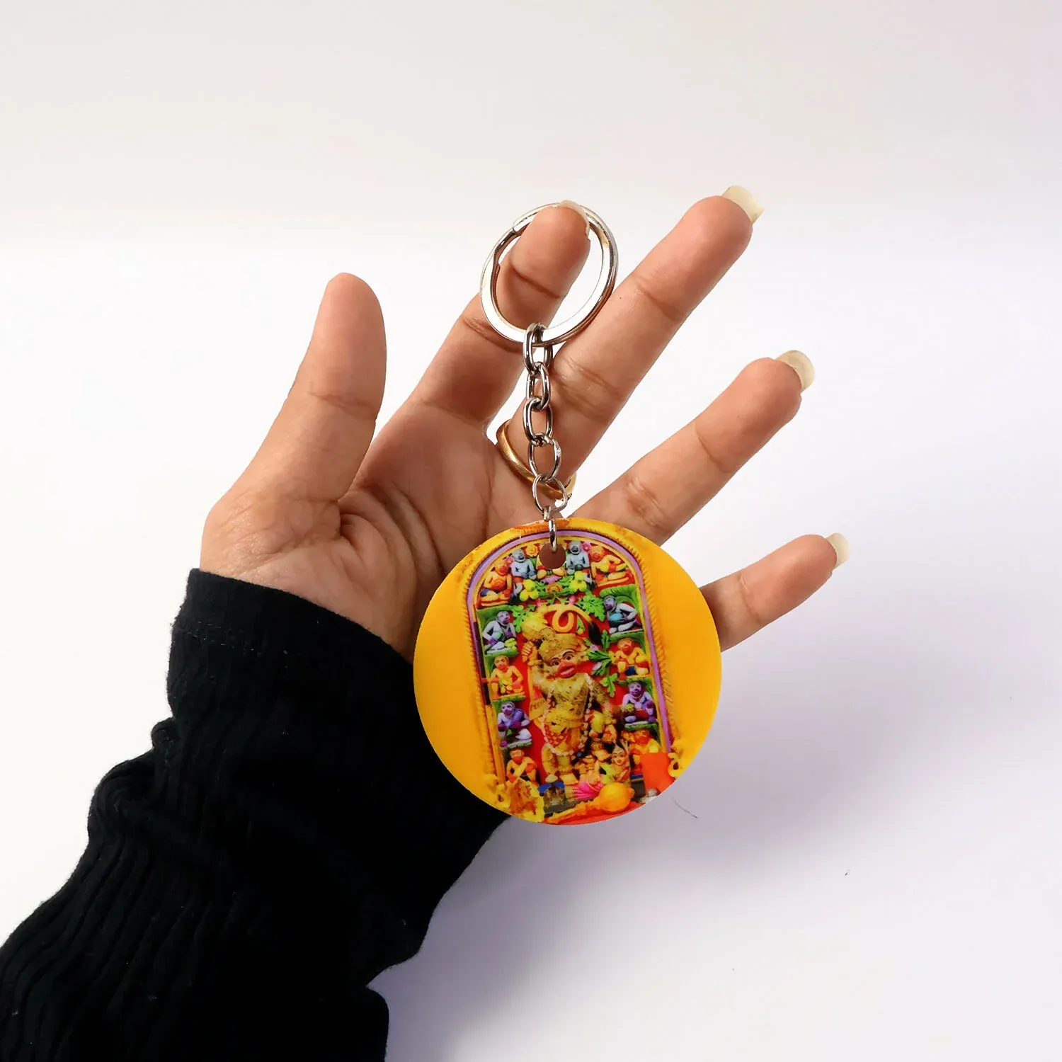Hanuman Mandir Keychain – Bright Devotional Lightweight Accessory - Detailed Feature View 4