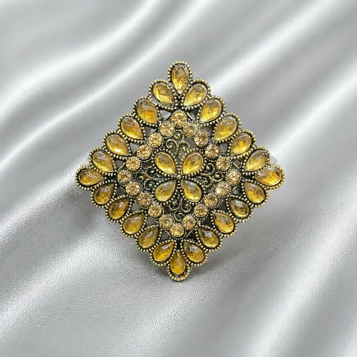 Luxury Vintage Crystal Cocktail Ring – Elegant Ethnic Accessory - Detailed Feature View 2