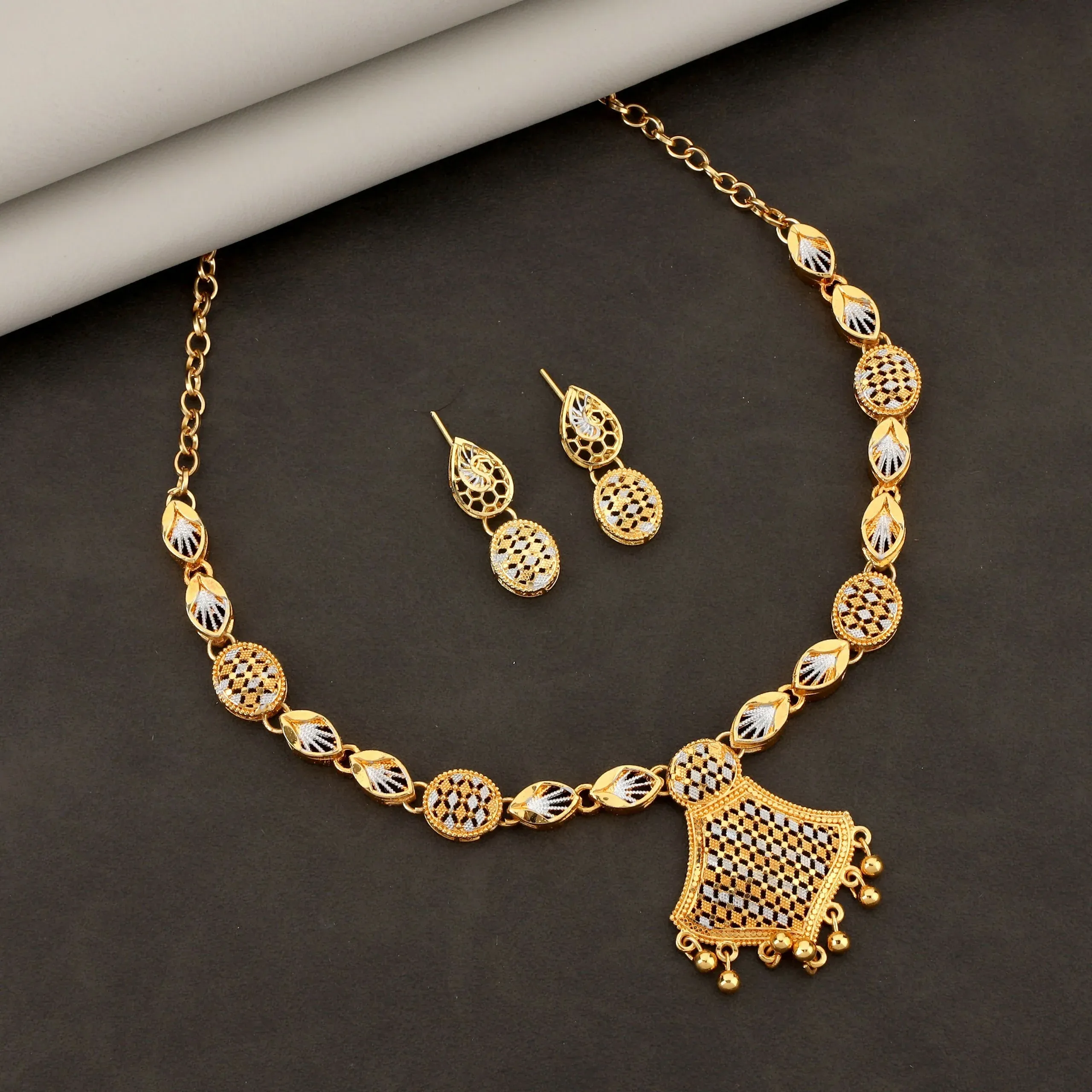 Premium Gold Plated Geometric Pattern Necklace Set – Dual-Tone Style - Buy Online at Alikart