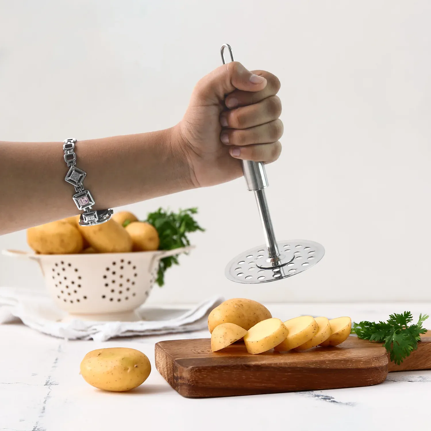 Stainless Steel Potato Masher – Heavy Duty & Ergonomic Handle - Detailed Feature View 5
