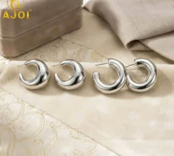 Minimal Silver Crescent Hoop Earrings – Modern Elegant Design