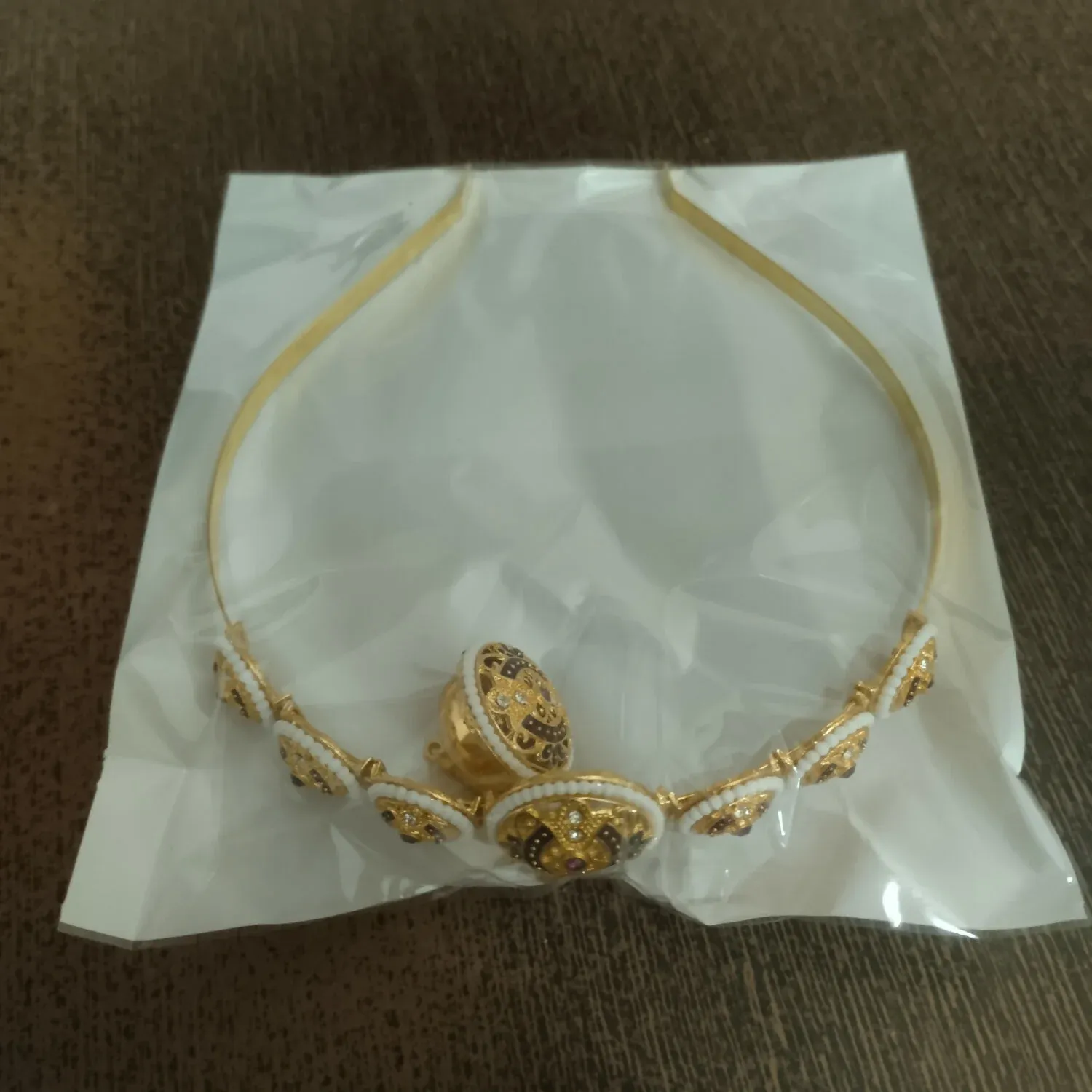 Sheshphool Matha Patti – Gold-Plated Antique Bridal Headpiece - Detailed Feature View 3