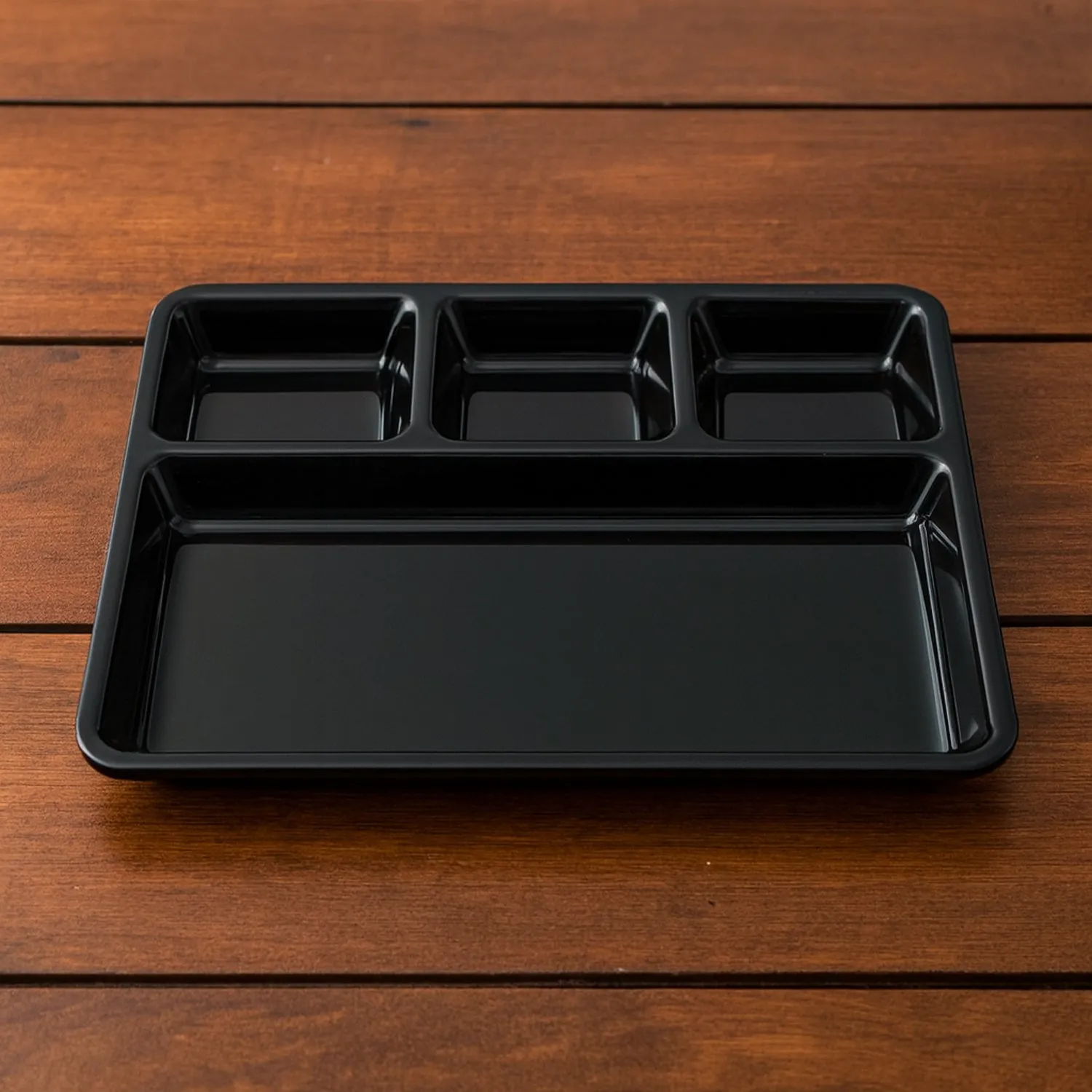 4-Compartment Meal Tray – Neat Sectioned Dining Plate - Detailed Feature View 1