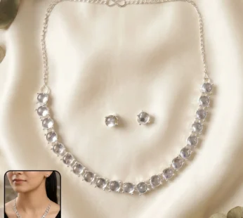 Elegant Silver-Plated Necklace Set with Clear Gemstones – Timeless Design for Special Occasions
