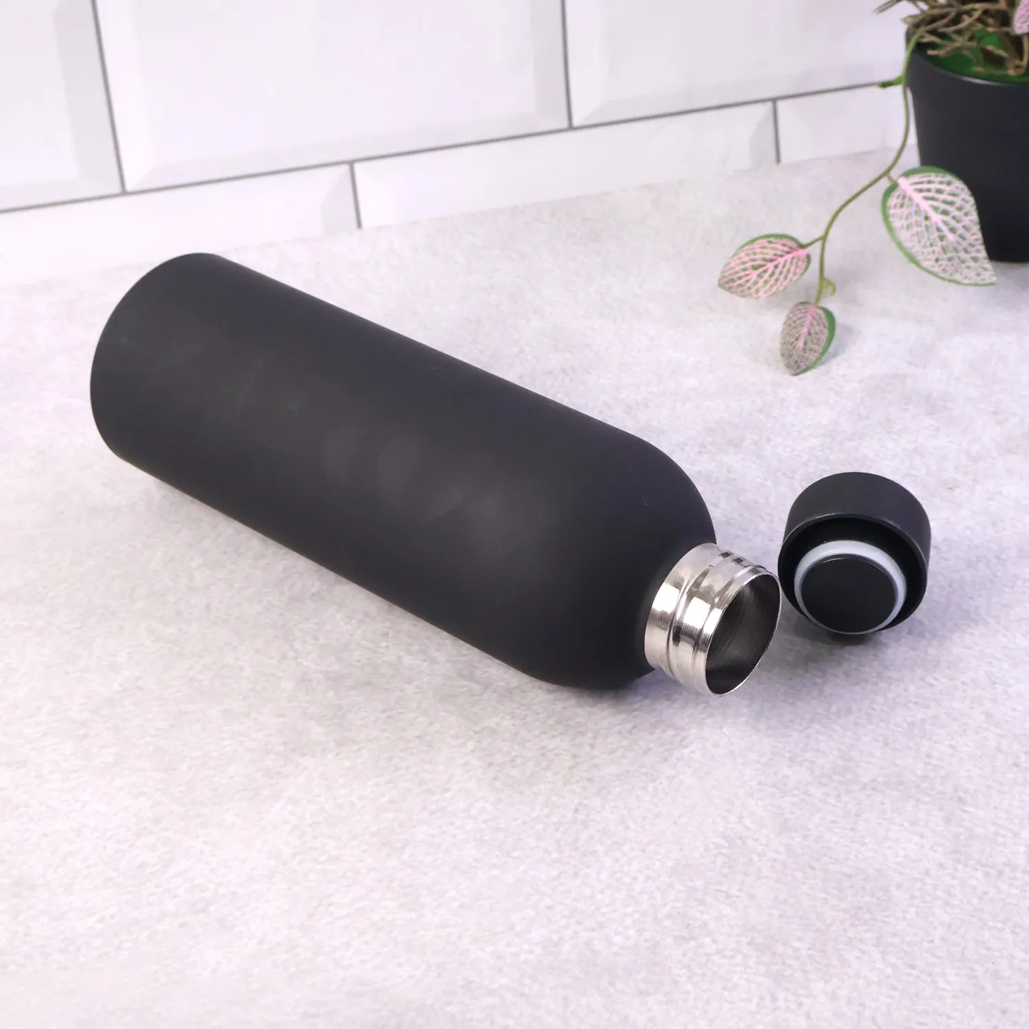 Stainless Steel Vacuum-Insulated Water Bottle – Keeps Drinks Hot & Cold - Detailed Feature View 3