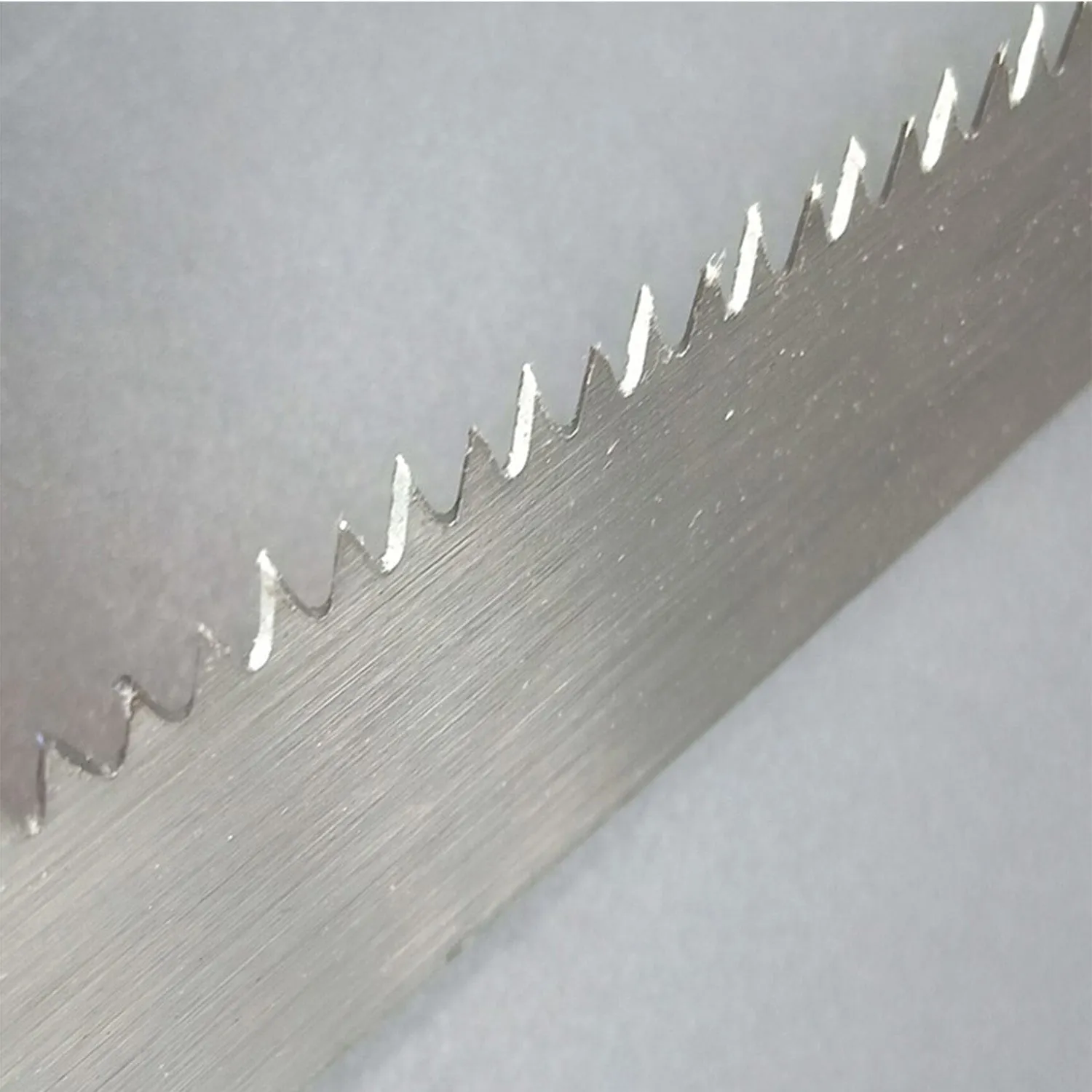 Tree Pruning Saw – 270mm High Carbon Steel | Tidy Roots - Detailed Feature View 2