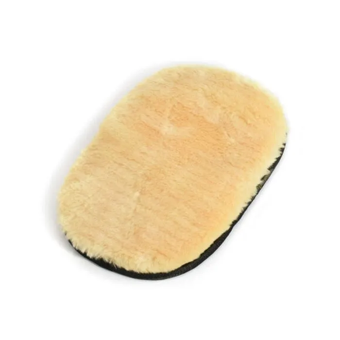 Bear Paw Plush Cleaning Gloves – Soft Microfiber Wash Mitt for Car, Home & Glass Cleaning (Random Color) - Detailed Feature View 1