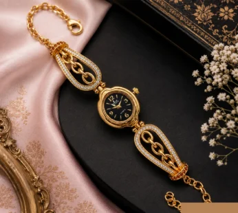 Elegant Gold-Tone Interlinked Crystal Bracelet Watch for Women – Luxury Analog Wrist Watch with Black Dial