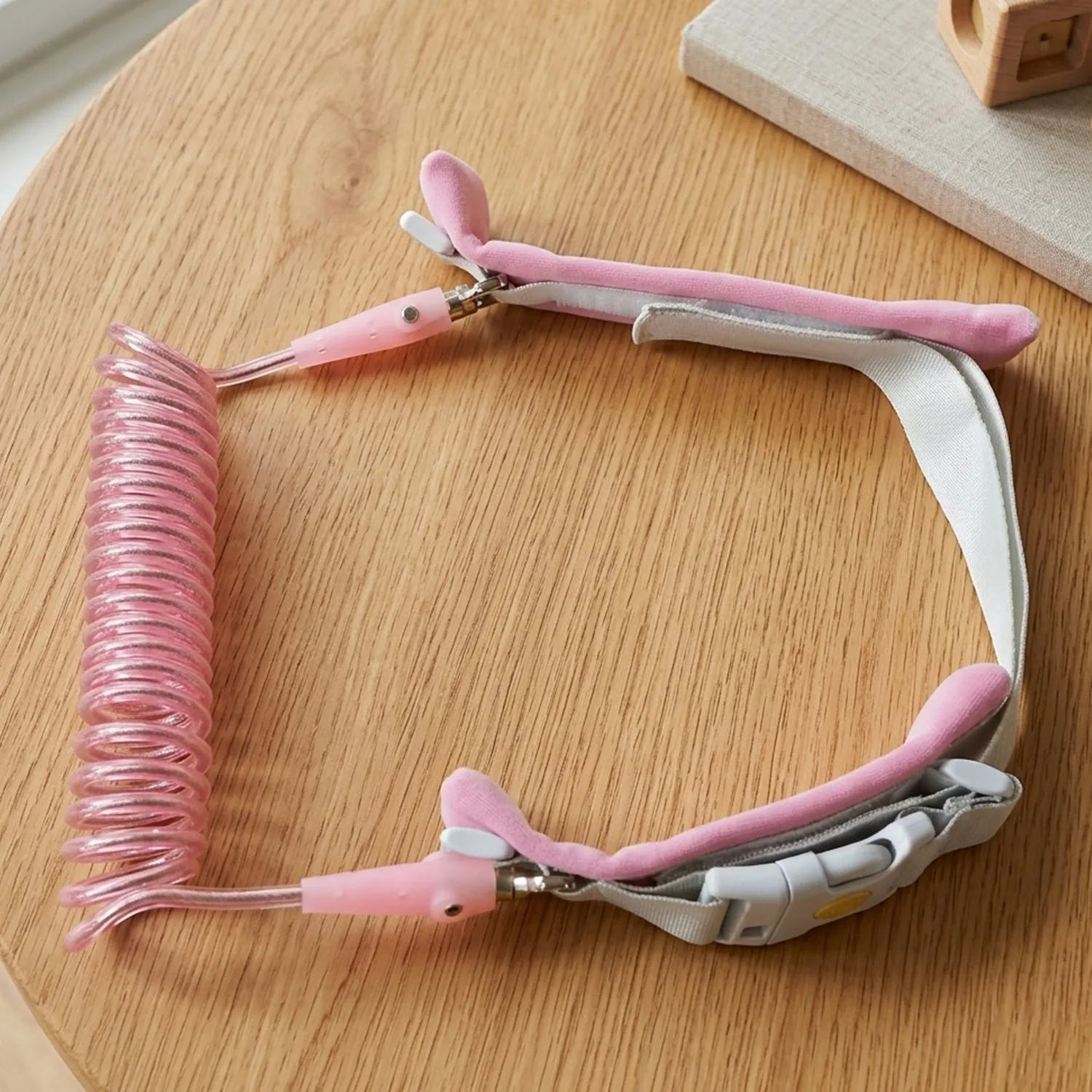 Kids Safety Wrist Link Strap – Adjustable & Secure Child Protection - Detailed Feature View 9