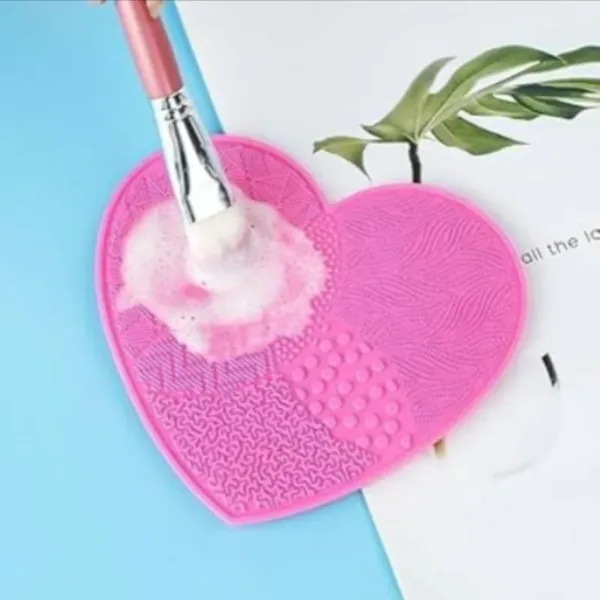 Heart Shape Silicone Makeup Brush Cleaner Mat – Gentle Face Brush Cleaning Tool ( Pack of 1 )