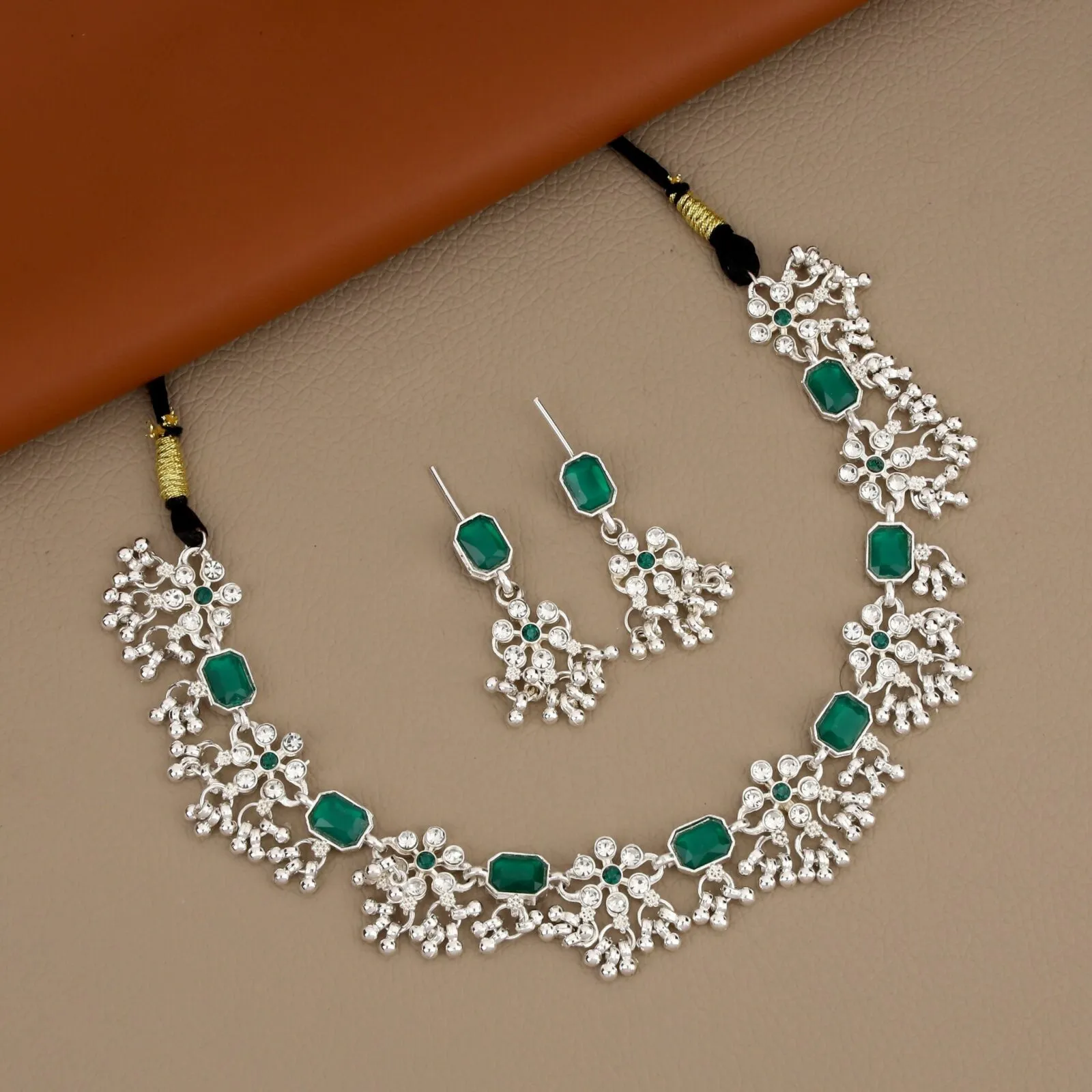 Premium Oxidized Silver Choker Set – Green Teardrop Gemstone Accent - Buy Online at Alikart