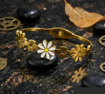 Eternal Bloom Botanical Kada Bracelet – Elegant Gold-Tone Design