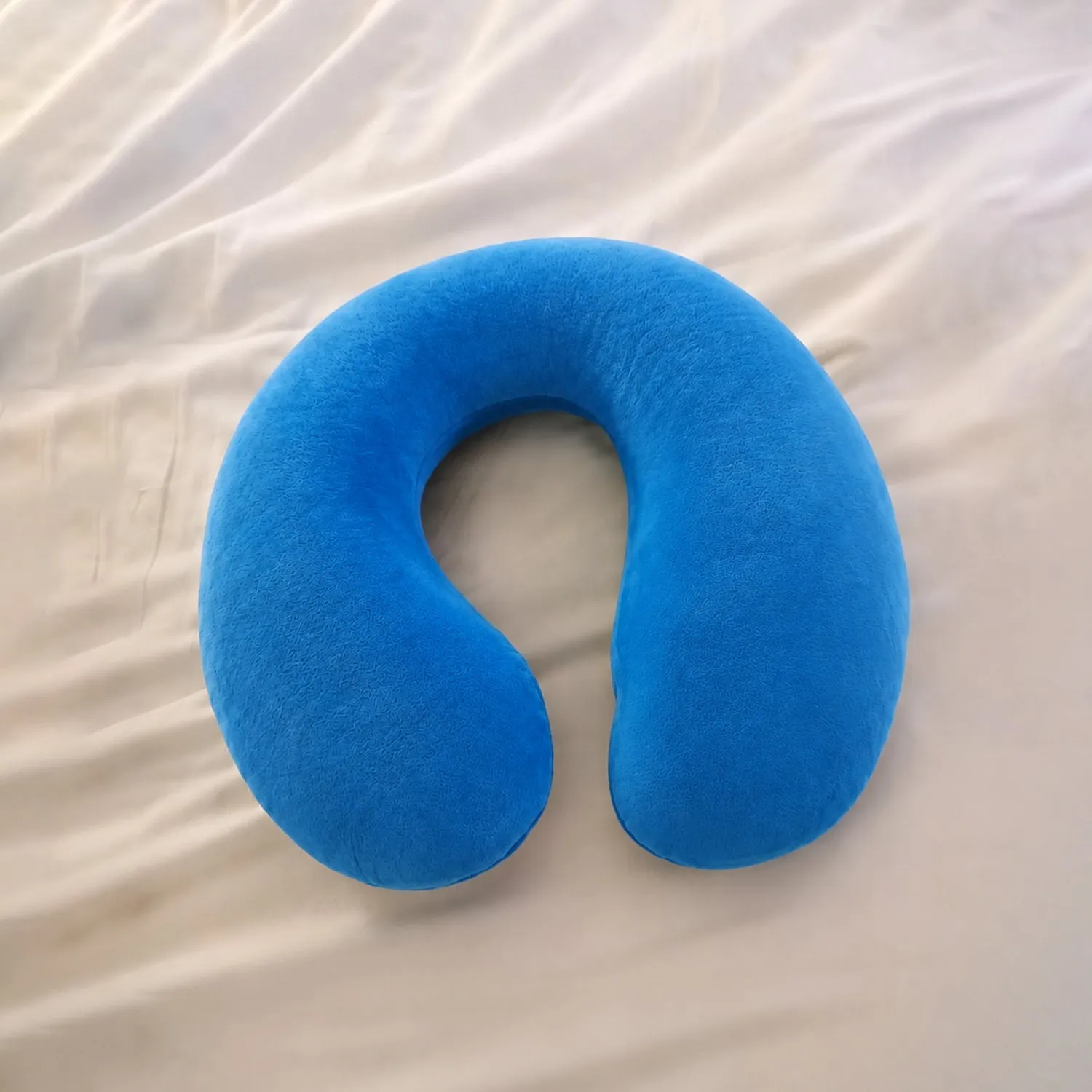 U Shaped Soft Neck Pillow Blue Travel Pillow Head Neck Support (1 Pc) - Detailed Feature View 3