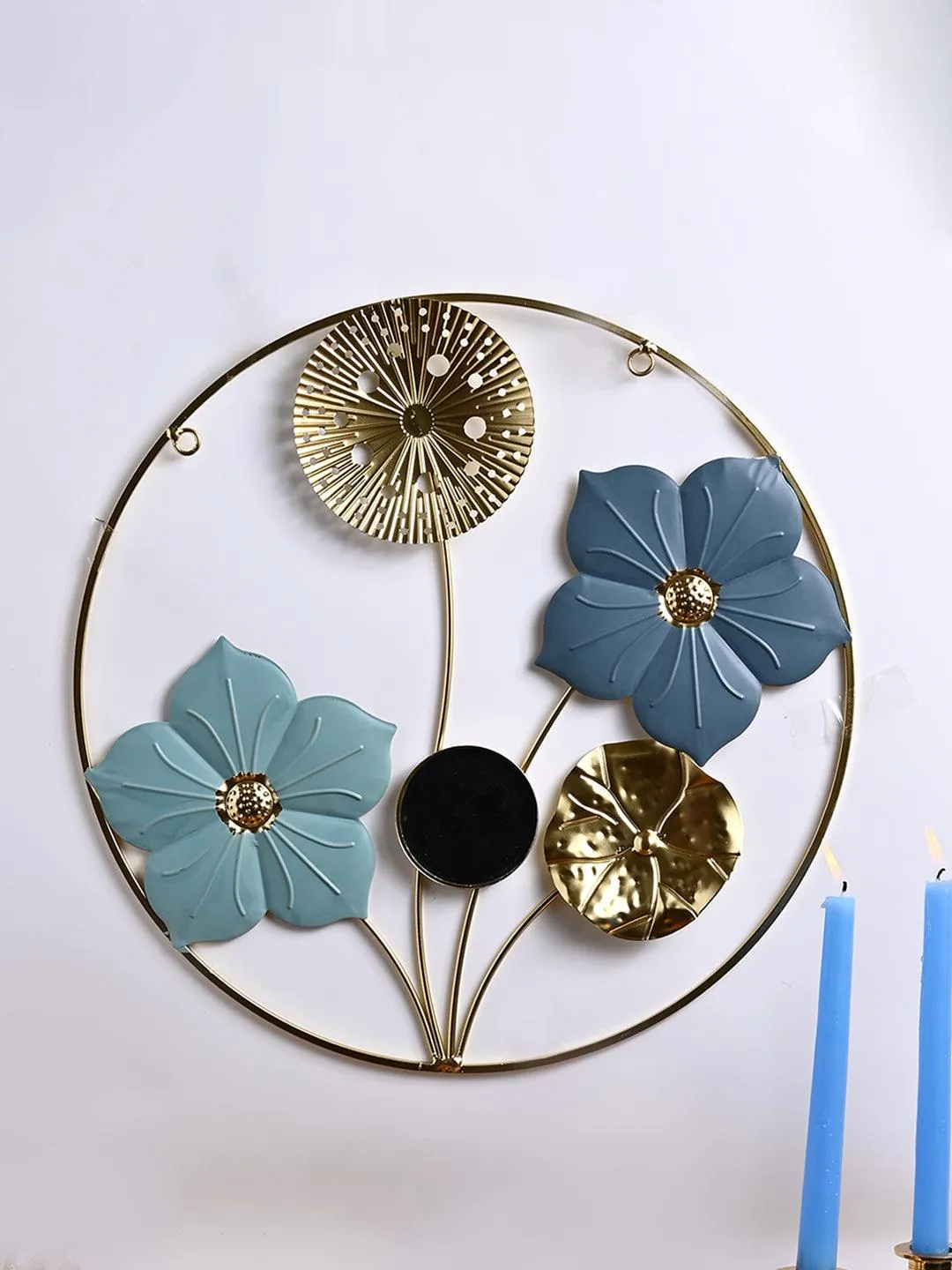 Radiant Sunflower - Round Wall Plaque - Detailed Feature View 2