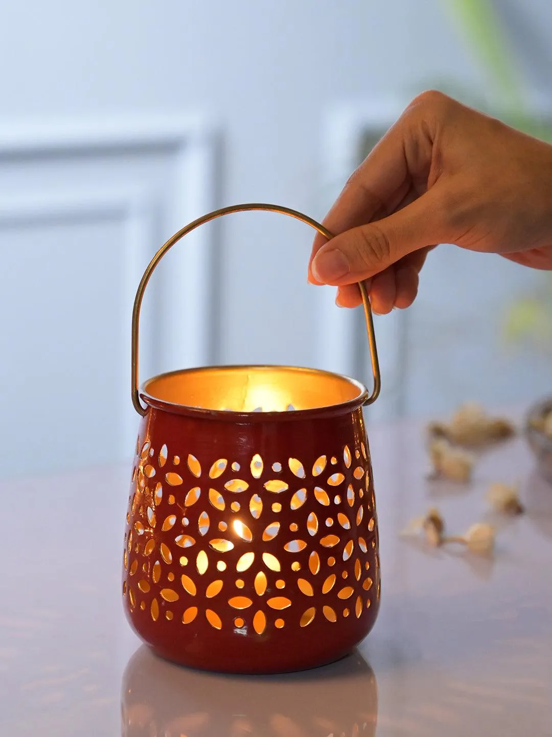 Red Hanging Tea Light Holder Set Of 2 - Detailed Feature View 2