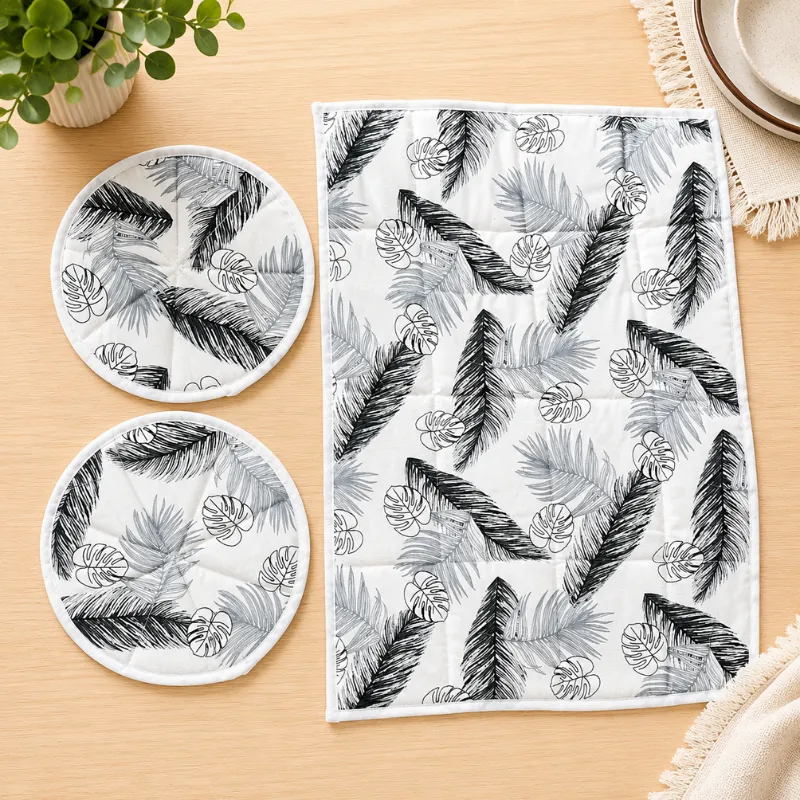 Round Shape Roti Cover with Mat –Chapati Cover for Keeping Roti Warm & Fresh, Washable Roti Mat Set (2 Pc Roti Cover + 1 Pc Mat)(Random Print) - Detailed Feature View 2
