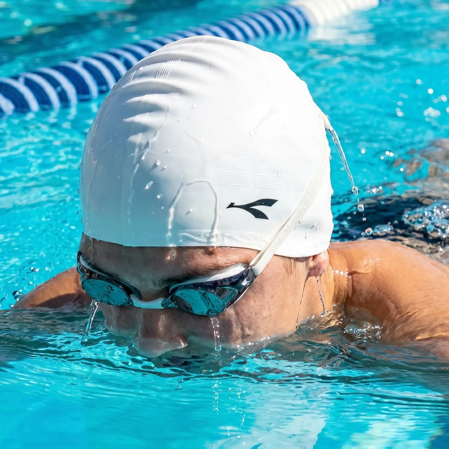 Silicone Swimming Cap – Waterproof & Flexible Fit for All Ages - Detailed Feature View 7