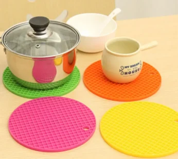 Silicone Heat Resistant Mat – Round Trivet Pad for Hot Pots & Pans (Random Color-Pack of 1)