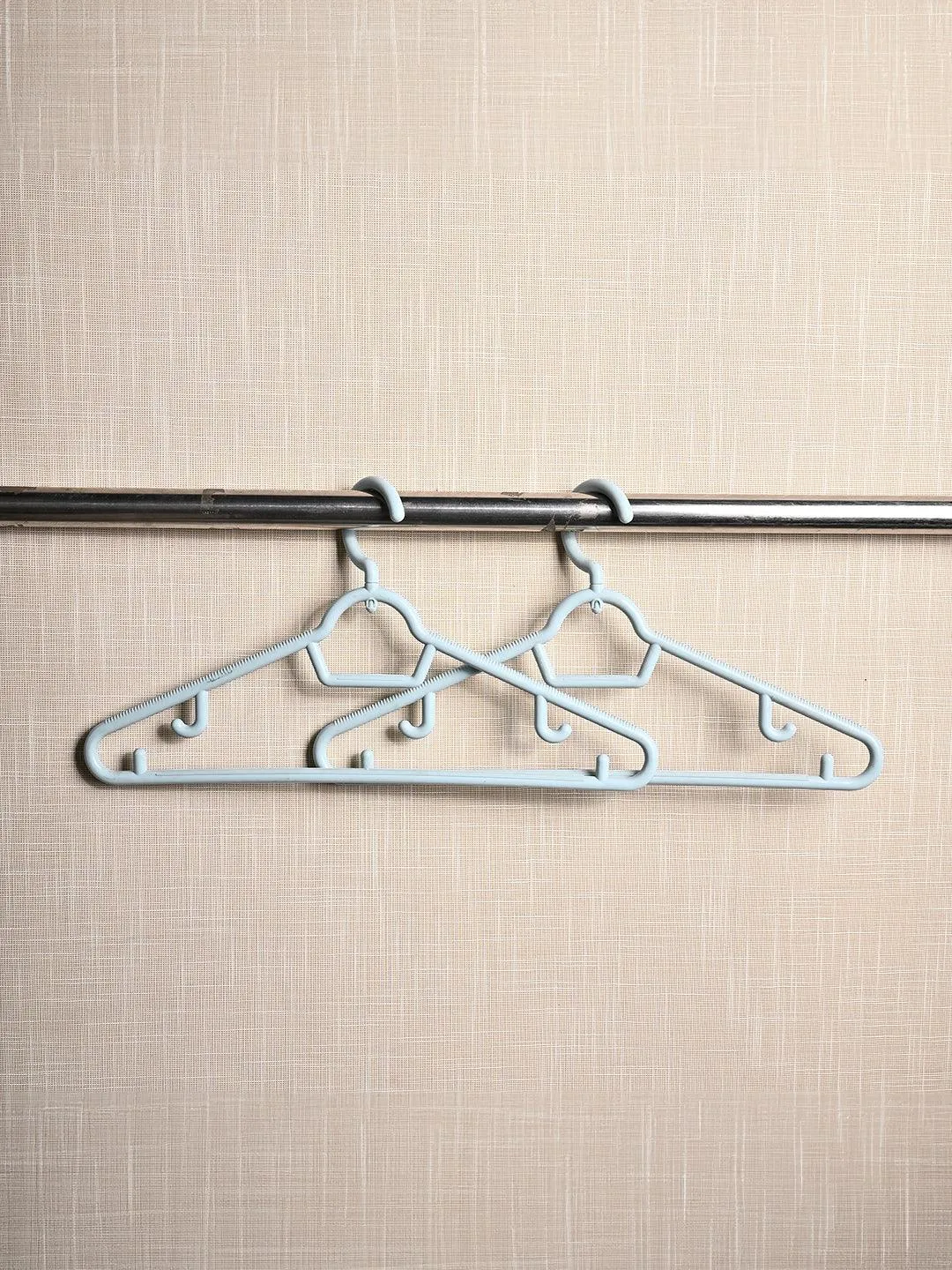 Premium Solid Hangers, Turquoise, Plastic, Set of 4 - Buy Online at Alikart