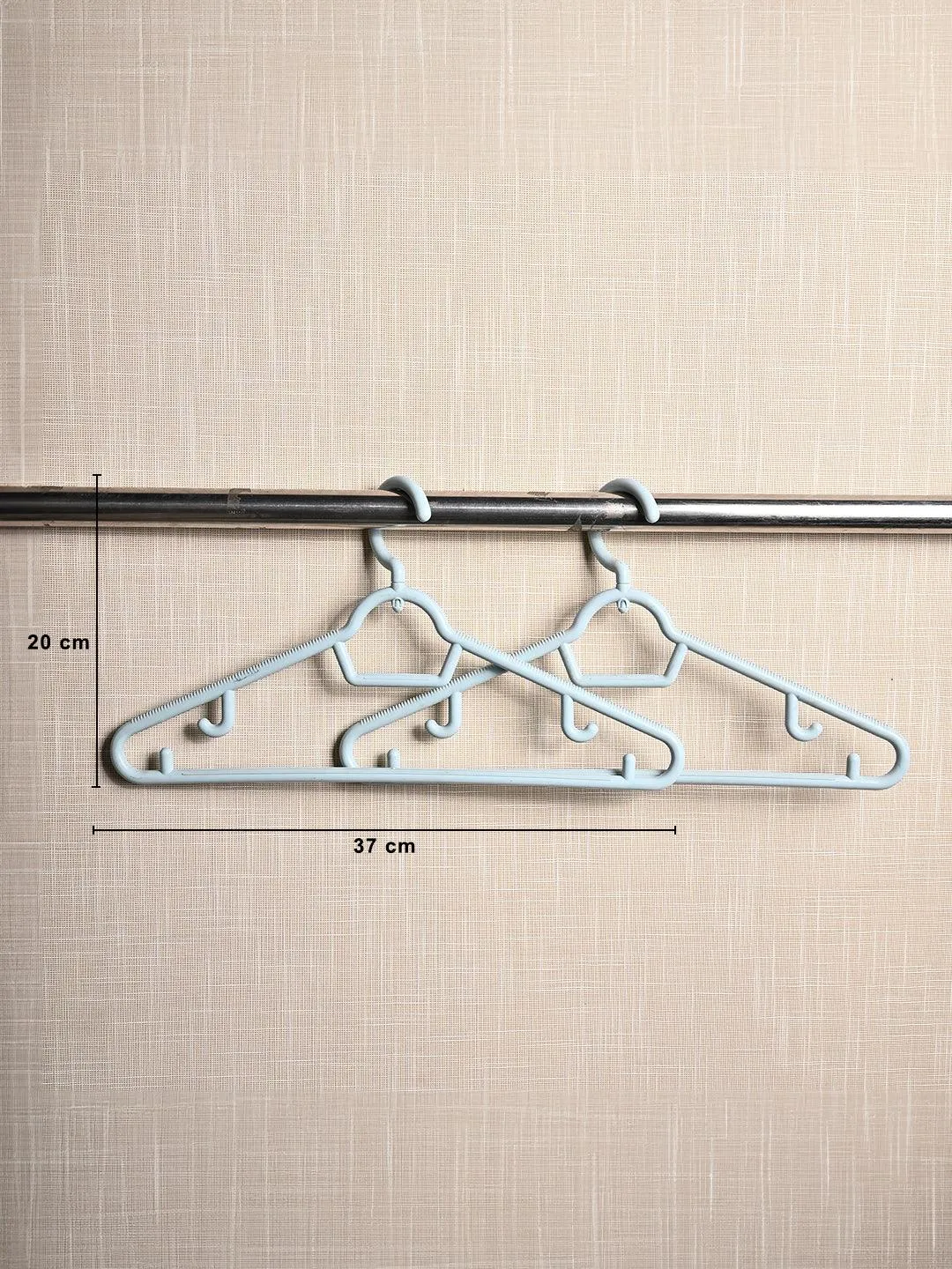 Solid Hangers, Turquoise, Plastic, Set of 4 - Detailed Feature View 3