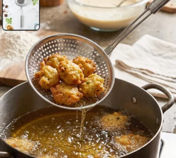 Stainless Steel Frying Strainer Skimmer Spoon with Long Handle (1 Pc)