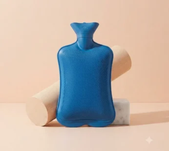 900ML Hot Water Bag – Non-Electric Rubber Heating Bottle for Pain Relief, Period Cramps & Body Aches (Random color-Pack of 1)