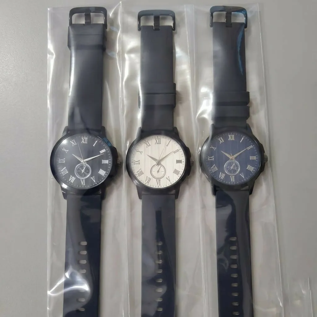 Analog Wrist Watch – Classic Roman Dial & Stylish Design - Detailed Feature View 4
