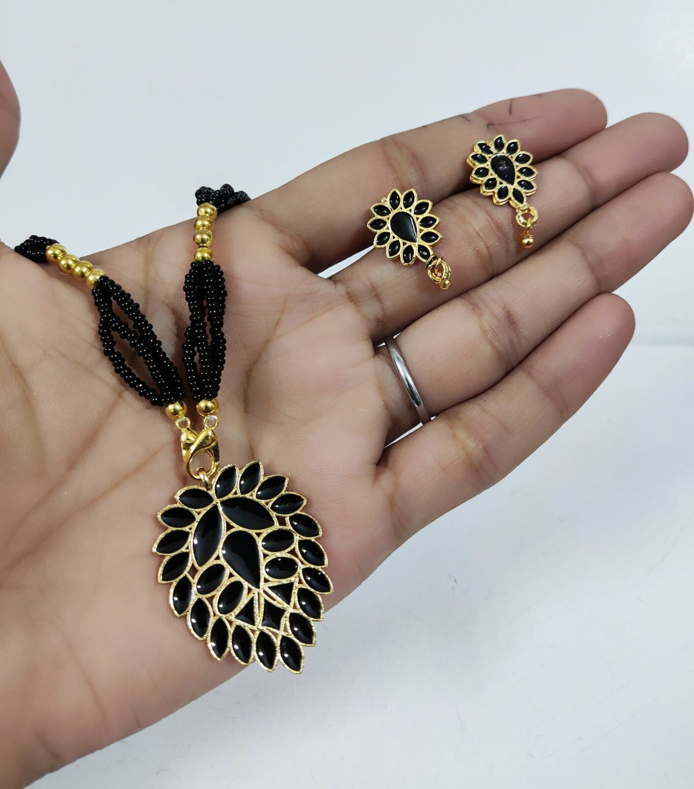 Black Beaded Necklace with Leaf Design Pendant & Matching Earrings for Women - Detailed Feature View 3