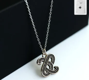 Pendant Necklace – Lightweight Single Piece with Random Design