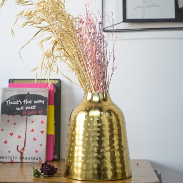 Decorative Rice Hammer Vase – Golden, Mason Shape