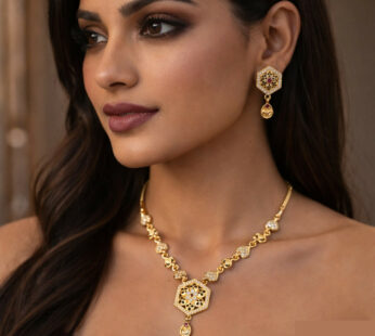 Designer Gold-Tone Hexagon Pendant Necklace Set – Elegant Accessory for Special Occasions