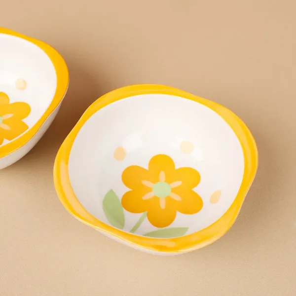 4.6 Inch Lucky Flower Ceramic Bowl – Decorative Bowl for Snacks, Desserts & Small Portions