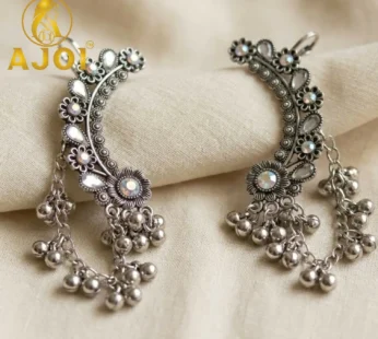 Vintage Silver Floral Earrings – Elegant Traditional Accessory