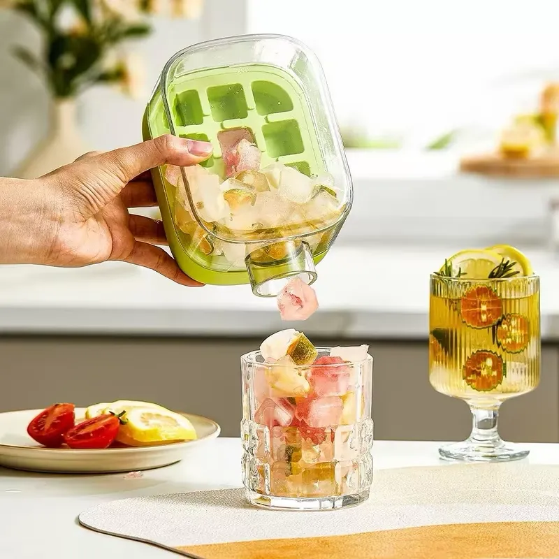 500ml Ice Cube Bottle – 2-in-1 Ice Cube Tray & Water Bottle with Straw (Random Color-Pack of 1) - Detailed Feature View 3