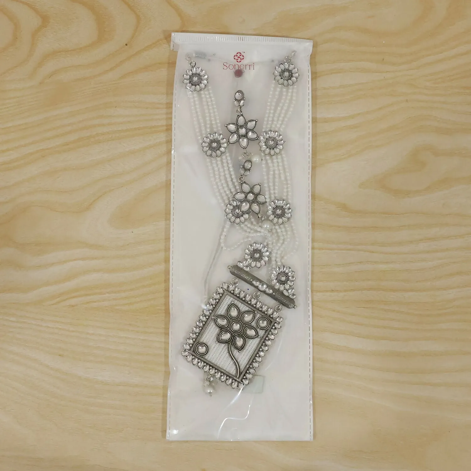 Silver & Pearl Necklace Set – Elegant Floral Pendant & Earrings - Detailed Feature View 6