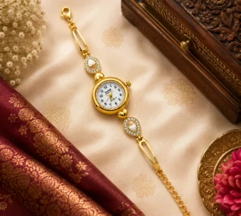 Elegant Gold-Tone Heart Crystal Bracelet Watch for Women – Luxury Analog Wrist Watch with White Dial
