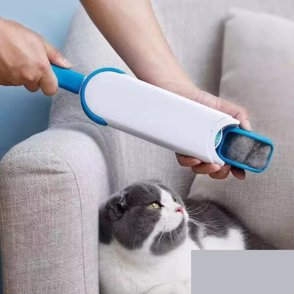 Pet Hair Remover – Self-Cleaning & Reusable Fur Brush | Waggy Tales