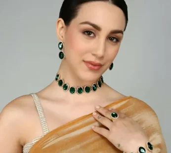 Emerald Green Crystal Jewelry Set – Elegant Necklace & Ring