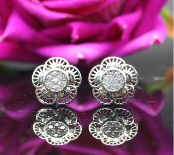 Silver-Plated Flower Stud Earrings – Elegant Everyday Sparkle