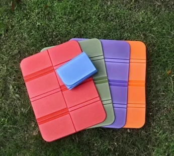 Outdoor Folding Foam Mat – Portable Picnic Pad for Hiking, Camping & Travel (Random color-Pack of 1)